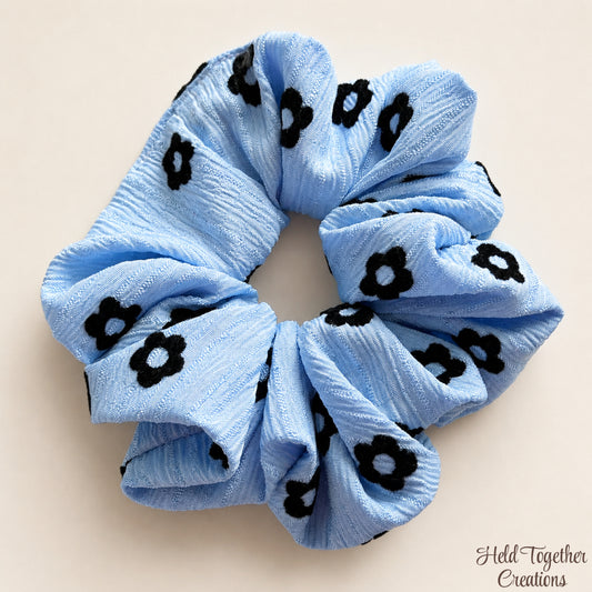 Daisy Charm Scrunchie